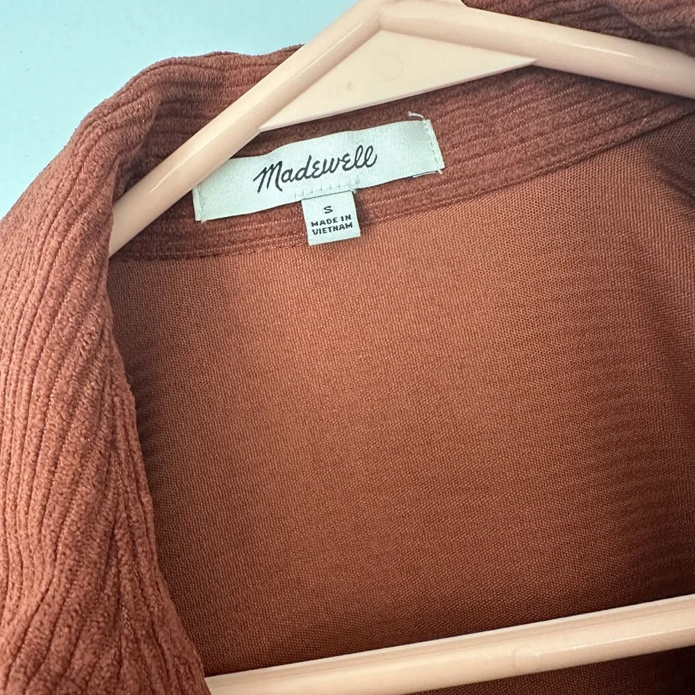 Madewell cropped corduroy bottom down. NWOT - Picture 2 of 3